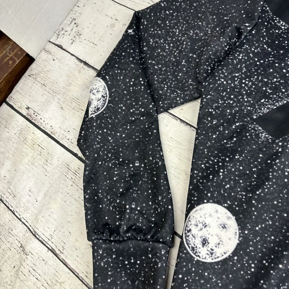 Astronaut Vacuuming Moon Space Galaxy Graphic Hoodie Black White Pullover Mens L